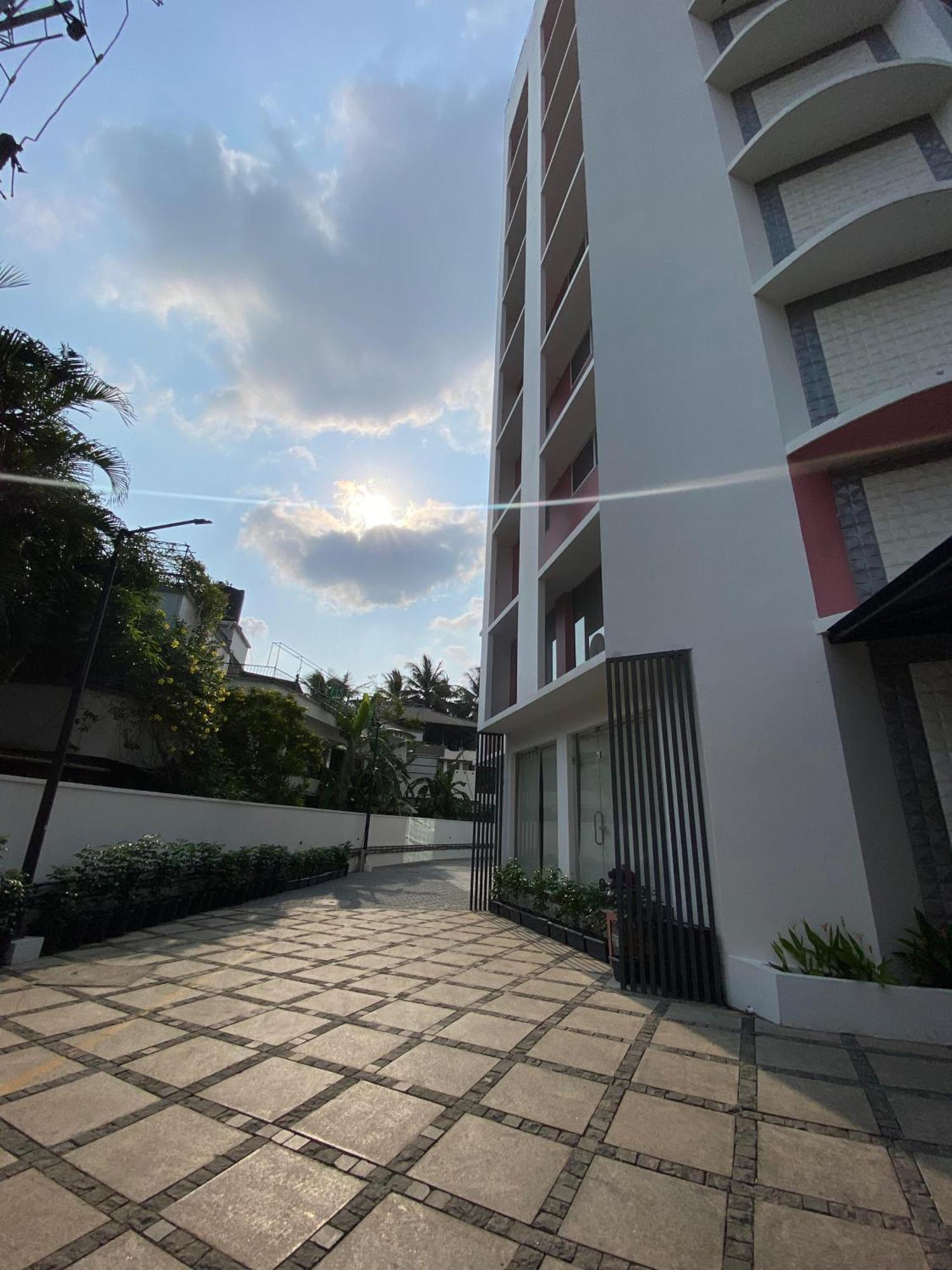 The Habitat Suites Guruvāyūr Екстериор снимка