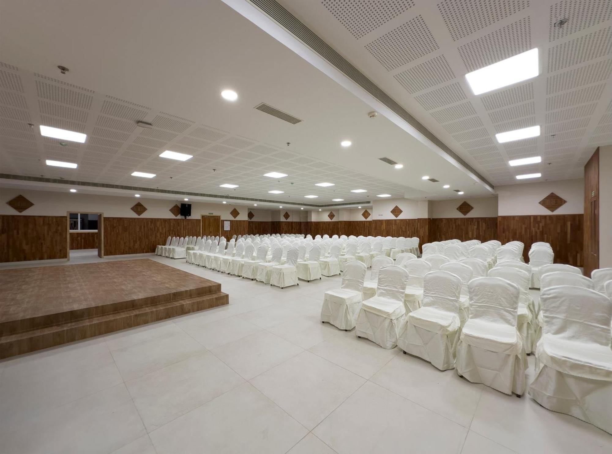 The Habitat Suites Guruvāyūr Екстериор снимка