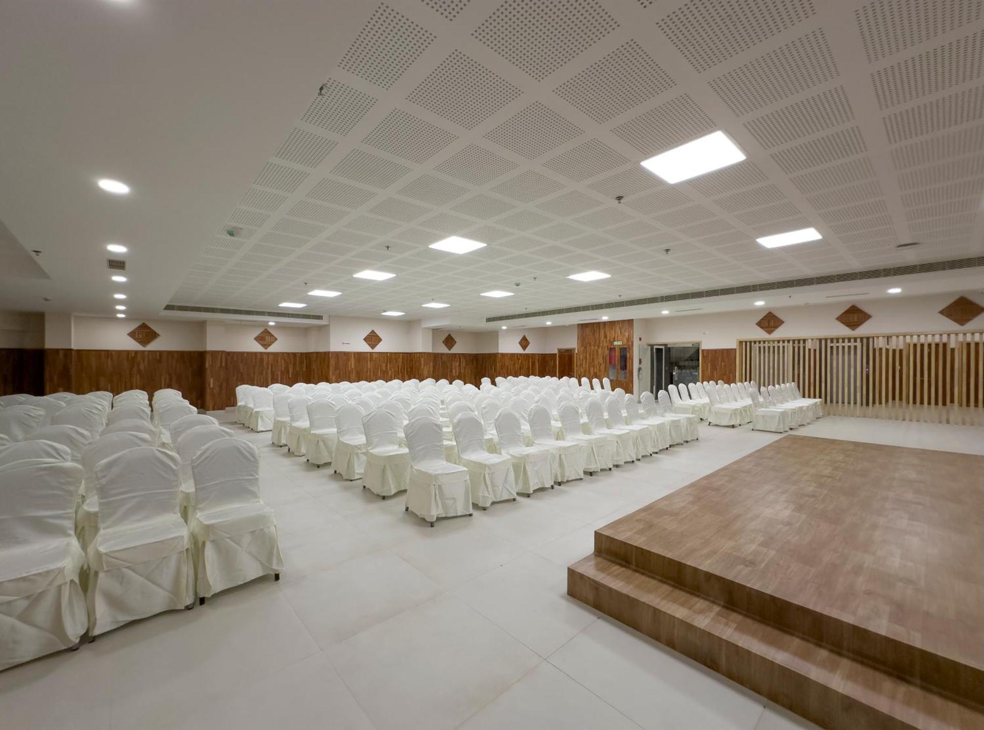 The Habitat Suites Guruvāyūr Екстериор снимка