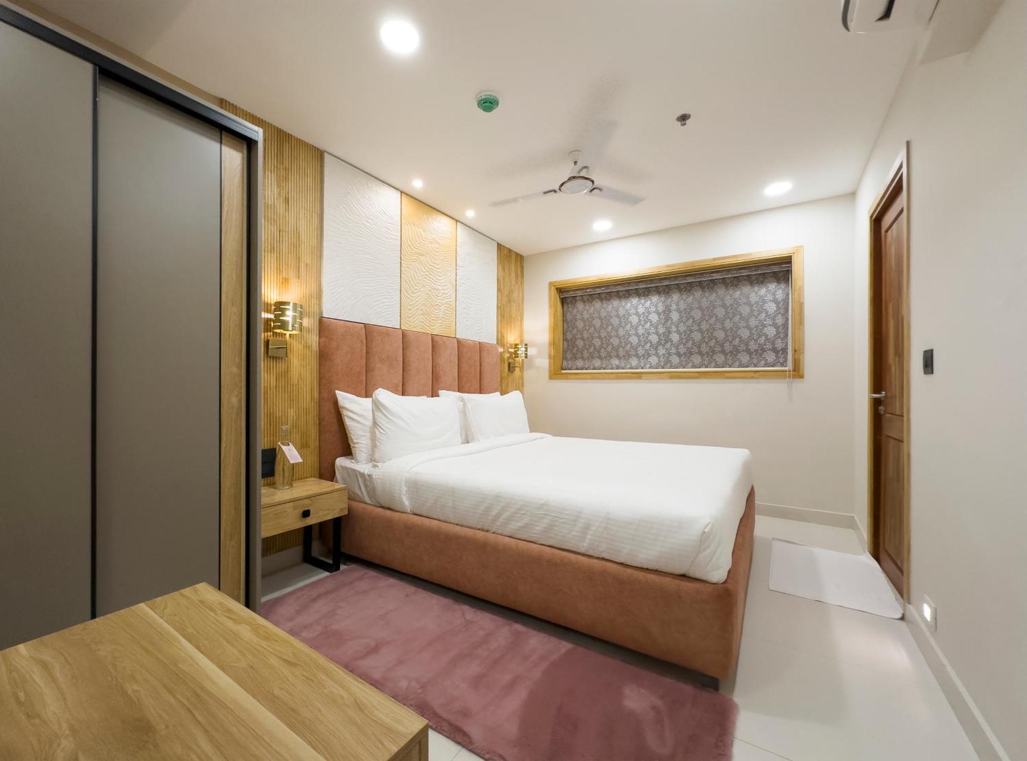 The Habitat Suites Guruvāyūr Екстериор снимка