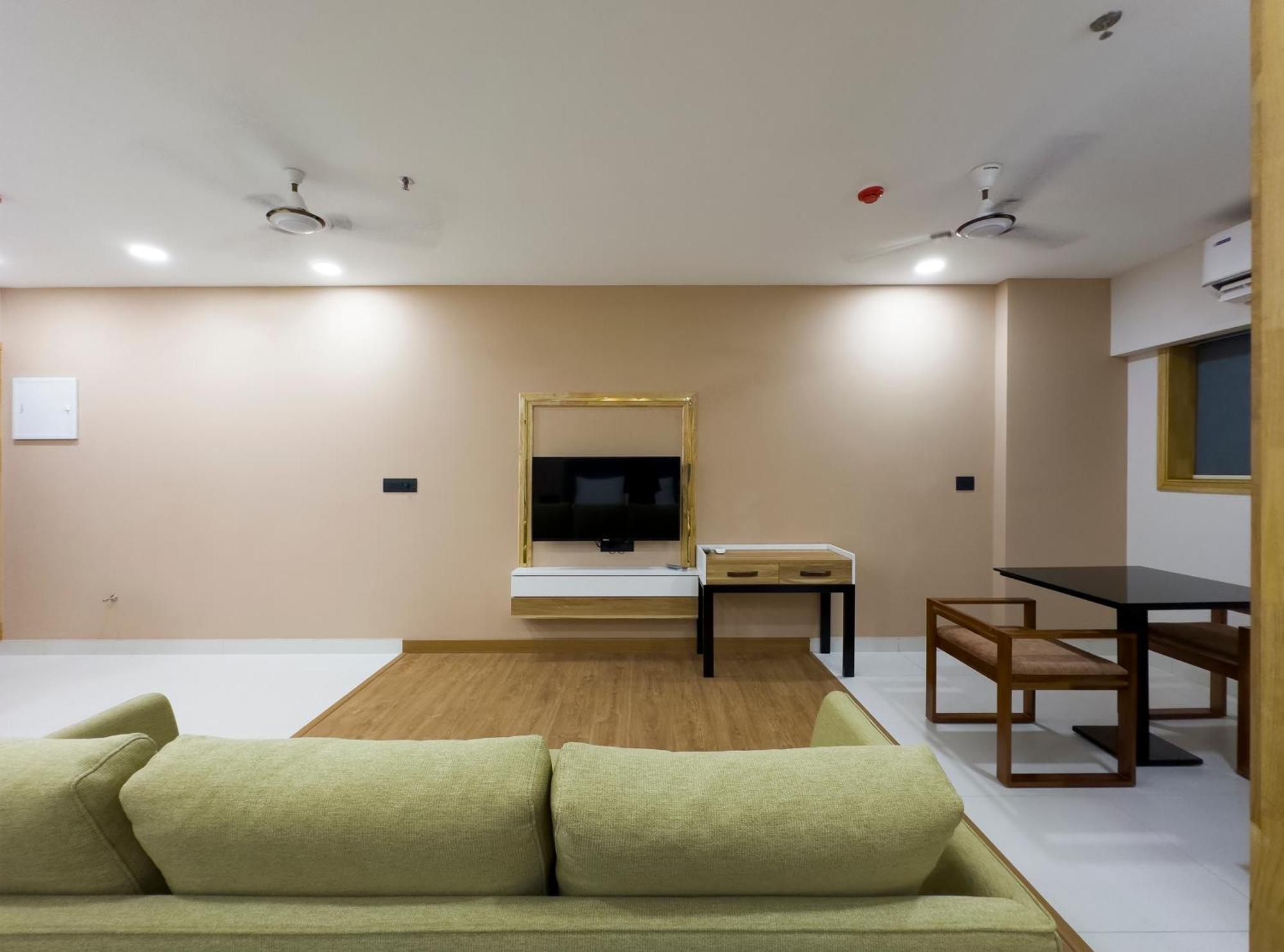The Habitat Suites Guruvāyūr Екстериор снимка