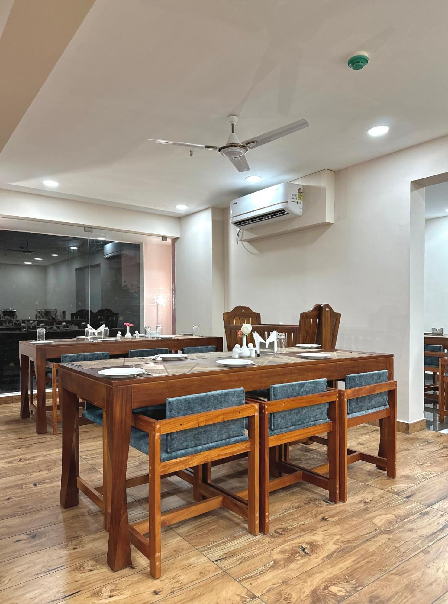 The Habitat Suites Guruvāyūr Екстериор снимка