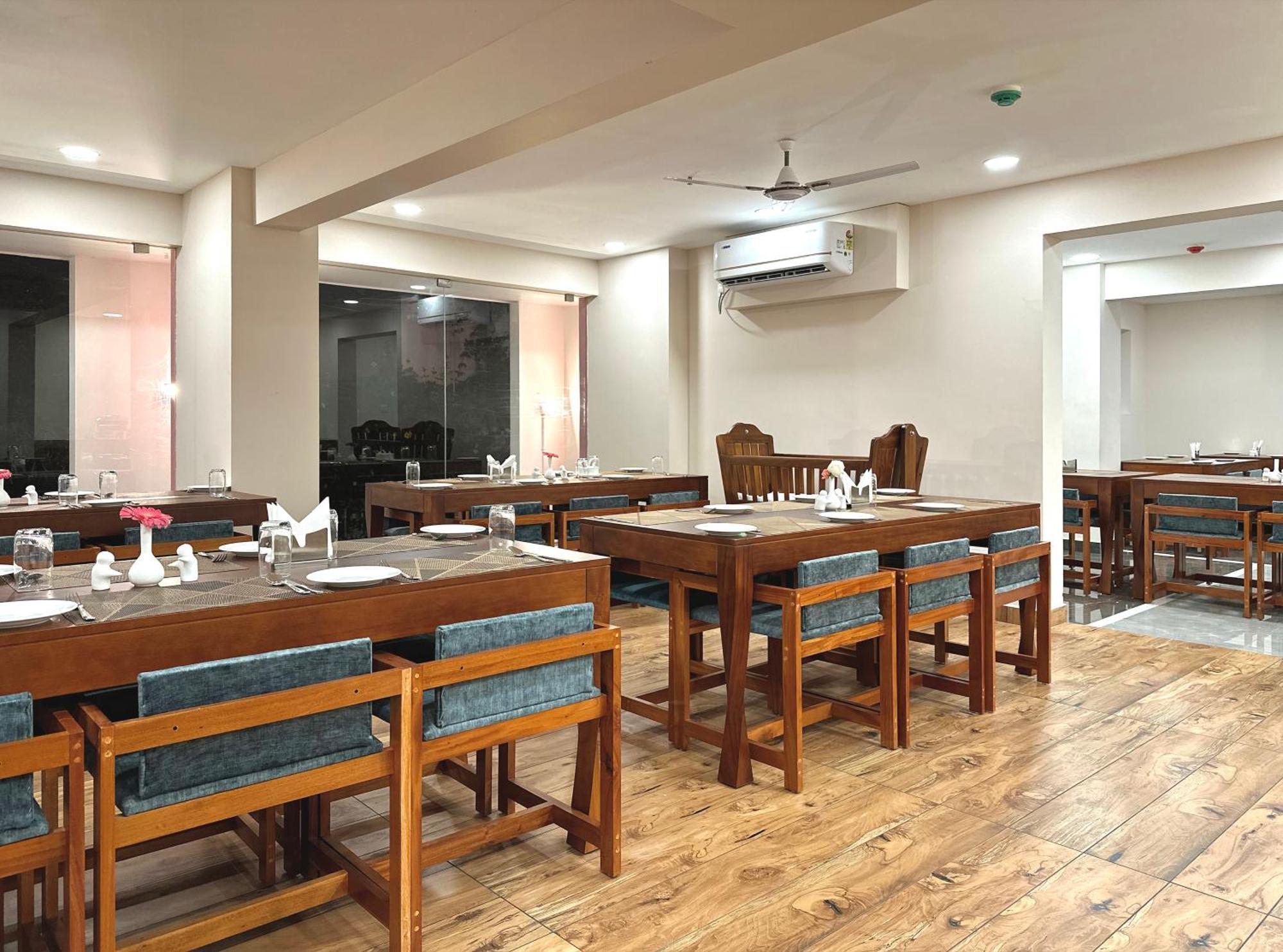 The Habitat Suites Guruvāyūr Екстериор снимка